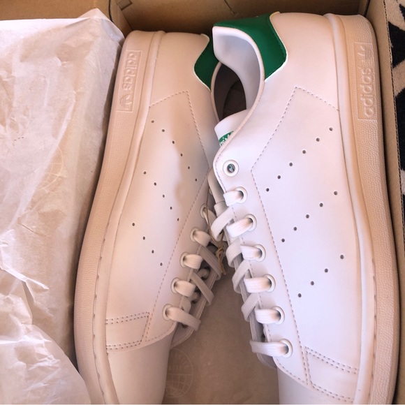NEW in box! Adidas Stan Smith white and green Mens sneaker size 11 and… - Picture 3 of 12